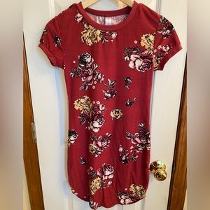 No Boundaries women’s small (3-5) Spring floral burgundy stretchy fitted dress